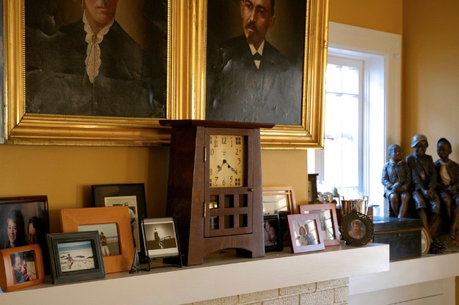 Home of George and Catherine Gottschalk Arts and Crafts, Craftsman, Clocks